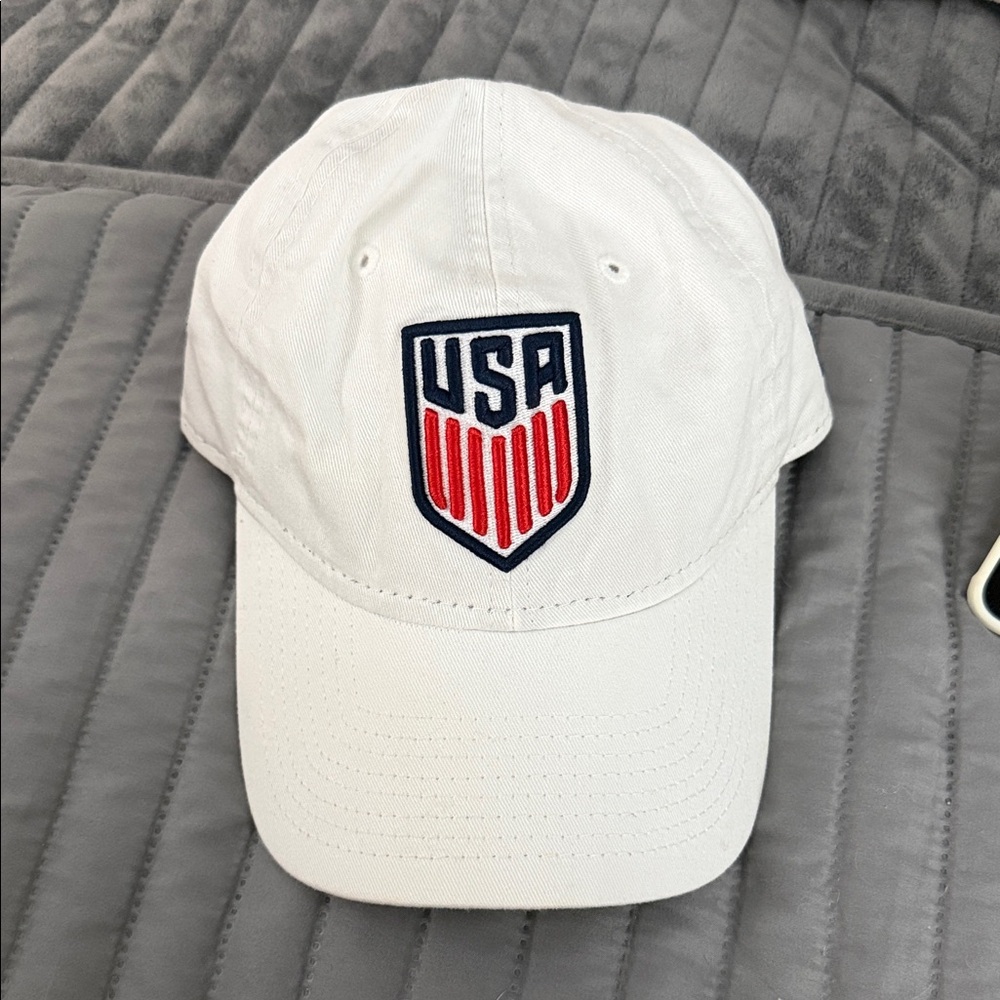 USA Men’s Soccer Logo White Hat